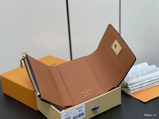 WALLET-12*9.5*2.5 cm VICTORINE VUITTON LOUIS 0727